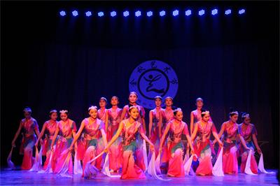 臨沂藝術(shù)學(xué)校有本科專業(yè)嗎？   