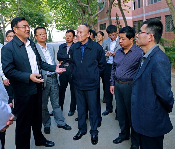 孫開連副市長視察德州躍華學(xué)校