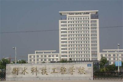 哪個(gè)學(xué)校初中畢業(yè)生可以學(xué)習(xí)獸醫(yī)專業(yè)？