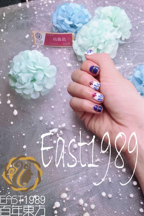  青花美甲怎么做？保定東方技工學(xué)校教你巧做美甲！