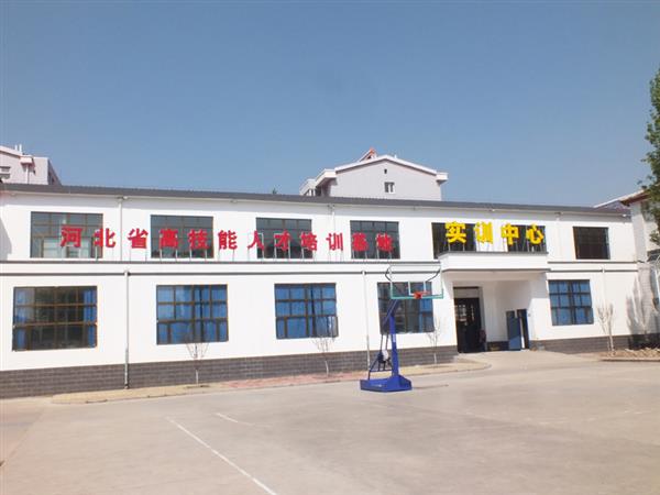 張家口裝備制造技工學(xué)校值得選擇嗎？