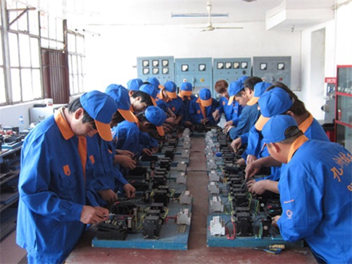 唐山哪所學(xué)校有電工專業(yè)？