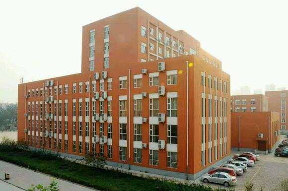 邯鄲市第二財經學校好嗎？學生都能享受到哪些待遇？