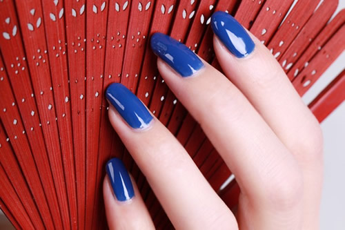 挑選指甲油的顏色都有什么竅門？讓威海美甲學校告訴你吧！