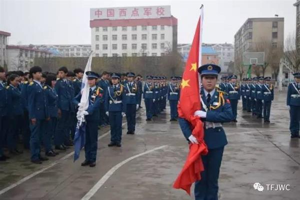 分?jǐn)?shù)不能決定你的未來，騰飛給你希望！