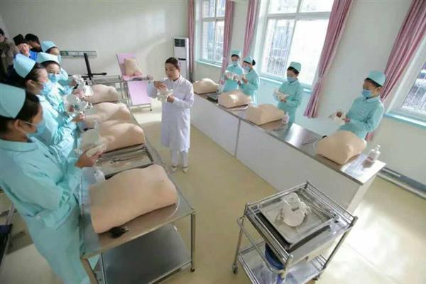 石家莊北方醫(yī)學(xué)中等專業(yè)學(xué)校有優(yōu)惠政策嗎？畢業(yè)好就業(yè)嗎？