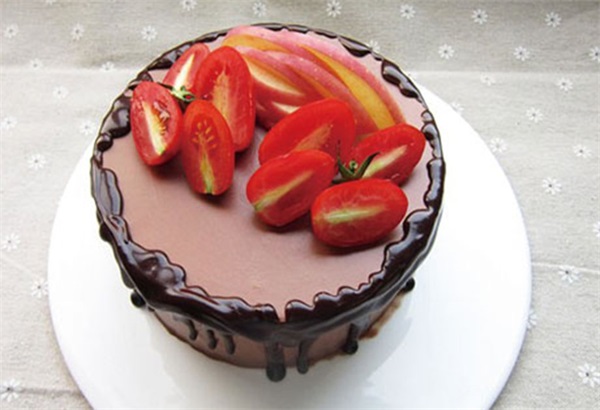 慕斯蛋糕好不好學(xué)？濟(jì)寧哪家西點(diǎn)培訓(xùn)學(xué)?？梢詫W(xué)？