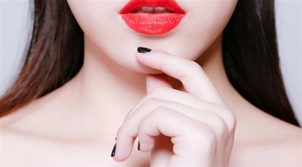 優(yōu)秀發(fā)型師必備哪些素養(yǎng)？煙臺(tái)標(biāo)榜美容美發(fā)培訓(xùn)學(xué)校來(lái)分享！