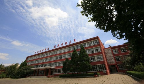 中國洛陽一拖技師學(xué)院有哪些就業(yè)保障？