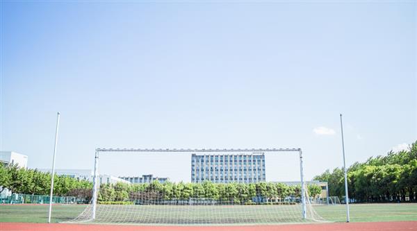 青島巖天數(shù)控職業(yè)技術(shù)學(xué)校有哪些優(yōu)勢？