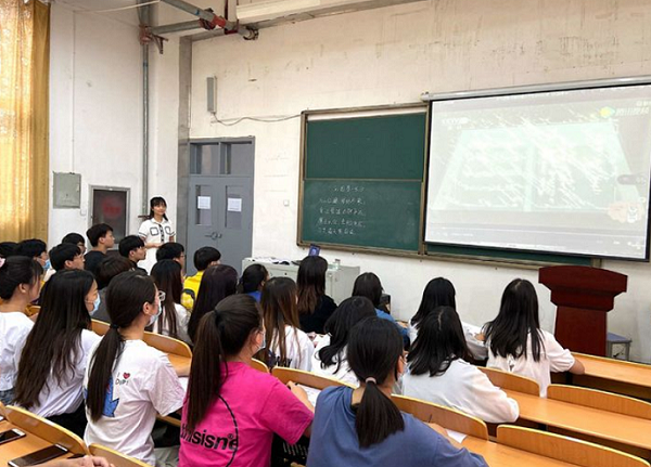 洛陽學(xué)習(xí)旅游專業(yè)推薦哪些學(xué)校？