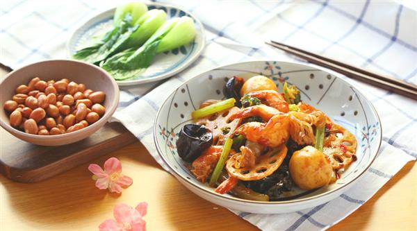 洛陽(yáng)有學(xué)習(xí)烹飪專業(yè)的正規(guī)學(xué)校嗎? 洛陽(yáng)有學(xué)習(xí)烹飪專業(yè)的正規(guī)學(xué)校嗎?