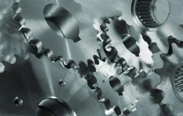 安裝跟拆卸機械的時候需要注意什么？邢臺飛龍職業(yè)技術(shù)學(xué)校為你講解