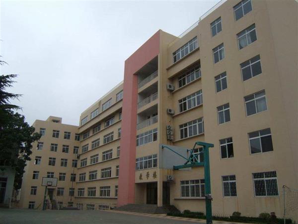 青島市電子信息技術(shù)學(xué)校有哪些電子相關(guān)專業(yè)？