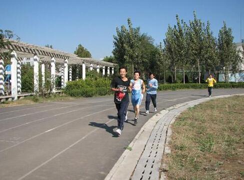 濟(jì)南工業(yè)技工學(xué)校福利待遇好嗎？應(yīng)該怎么報(bào)名？