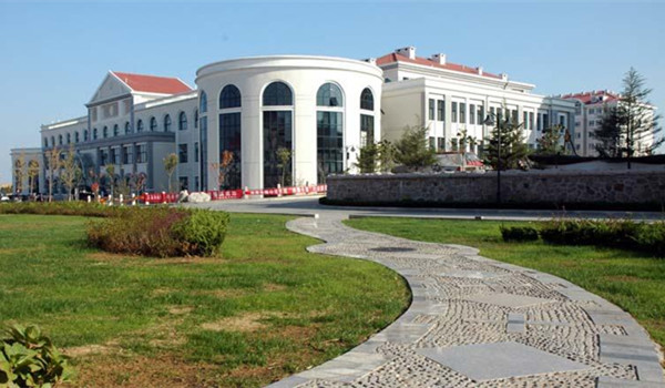 青島職業(yè)技術(shù)學(xué)院怎么樣？