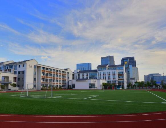 邯鄲市第一財(cái)經(jīng)學(xué)校算不算一所好學(xué)校？