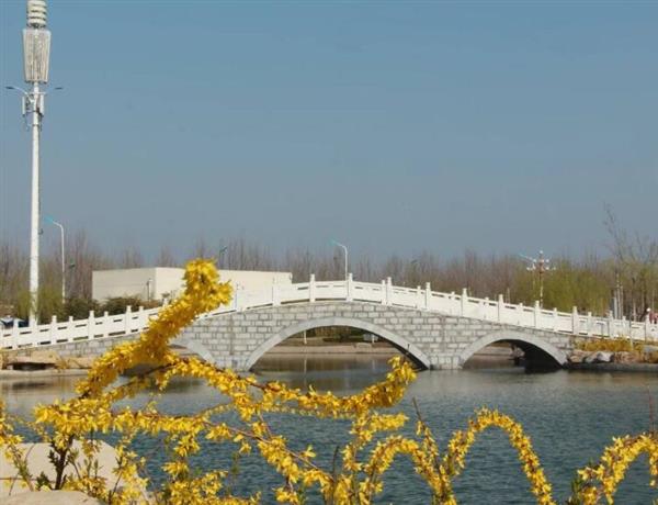 臨沂高級財經(jīng)學(xué)校 臨沂高級財經(jīng)學(xué)校