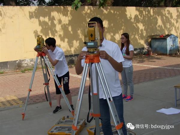 保定新興技校大型匯報(bào)演出及技能節(jié)開始啦！